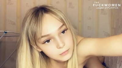 Insaziabile studentessa dà schiacciante pulsare creampay orale al compagno di classe